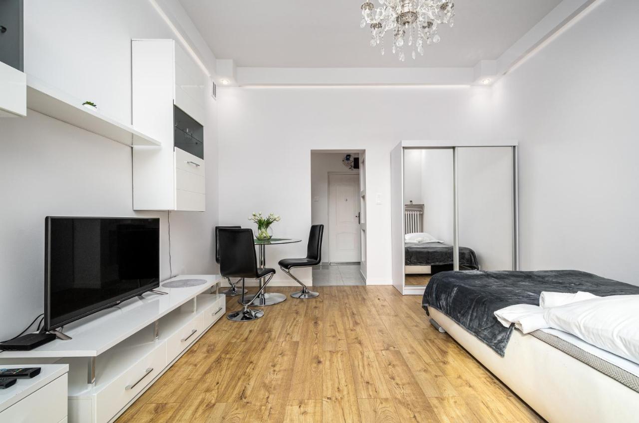 Apartamento Apart D&K Apartament Z Widokiem Na Palac Kultury I Nauki Varsovia Exterior foto